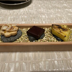 ベージュ アラン・デュカス 東京 - 