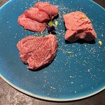 なんば黒毛和牛焼肉 霞 - 