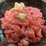 Sushi Kiraku - 天然本鮪中落ち丼　1650円
