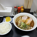 名もないラーメン屋 - 正油ラーメン＋小ライス