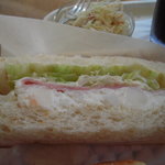 コペンハーベスト - ハムとポテトのサンドイッチ