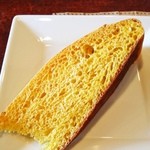 Petit restaurant T.H - 自家製パン☆
            
            にんじんのパン☆ほんのりにんじんの甘さが美味しい♡