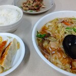 大龍軒 - 広東麺とAセット