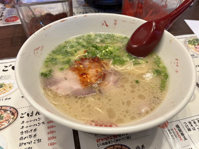 閉店】とんこつラーメン専門 八味豚骨 （はちみとんこつ） - 大久保