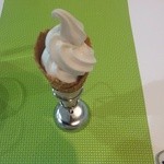 ヘルシーアイランド・カフェ - 山羊ミルクソフトクリーム