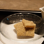 USHIGORO S. - 水饅頭