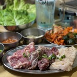 Oosaka Yakiniku Horumon Futago - 