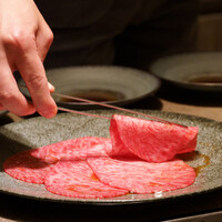 USHIGORO S. SHINJUKU - 特選サーロインと香味野菜の焼きしゃぶしゃぶ