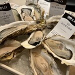 Emit Fish Bar Oyster And Grill - 