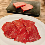 焼肉 ジャンボ - 