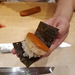 Sushi Han - 平貝とカラスミ巻き