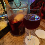 Yonchome Cafe - 【2023年03月】自家製サングリア＠2,300円(込)。