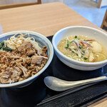 Yakitatenokarubi - カルビ丼(並)すだち冷麺(小)セット