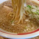 らーめん心繋 - 背油煮干の麺