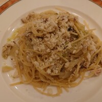 エリオ・ロカンダ・イタリアーナ - 長崎ワラサと玉ねぎのソース スパゲッティ