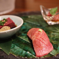 焼肉 しんうち 神楽坂 - 牛刺し盛り合わせ
