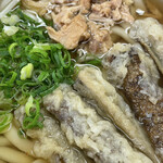中央軒 - ごぼう天うどん(500円)
