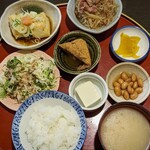 Futaba - 「双葉スペシャル」1,000円。お豆腐尽くしで壮観です。