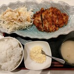 Kurozu Chikin Namban Teishoku Takamotoya - 料理
