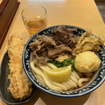 梅田 釜たけうどん - 