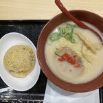 Suita Sabisueria No Borisen Sunakkukona - 230614水　大阪　吹田サービスエリア（上り線）スナックコーナー　豚骨ラーメンセット1,100円