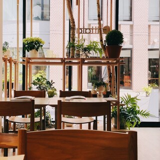 イッタラ表参道 ストア&カフェ _2