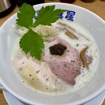 麺屋真星 - 「濃厚鶏白湯らーめん〈塩〉」990円也。税込。