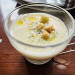 カフェ ブル - ジャガイモのスープ