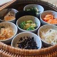 水剌間 恵比寿本店 - 8種のパンチャン(おかず)