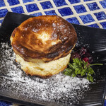 スペインバル & ダイニング ルース - バスクチーズケーキ