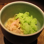 yokoyama - 冷やし中華今月だけ始めました きゅうりの漬物のシャーベット 雲白肉（豚しゃぶ）