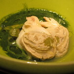 yokoyama - 蛤 かごホワイトアスパラ ほうれん草で炊き上げたフカヒレ ほうれん草とわさびのスープ