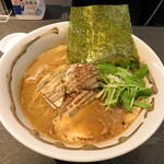 蟹らあめん 一本道 - 濃厚蟹白湯らあめん(サービスライス＋追い蟹身/蟹みそ付き) 1500円