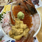 北のどんぶり屋 滝波食堂 - いくら・むらさきうに・かに・ぼたんえび