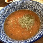 極濃湯麺 シントミ - 【2023.6.20(火)】冷やしトマトもりタンメン（並盛・250g）1,056円のスープ