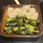 ビストロ 喜楽亭 - お通し？の胡瓜とらっきょう