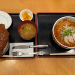 きらら289レストラン - わらじソースかつ丼とトマトラーメン