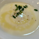 ピッツェリア ルナノーヴァ - ジャガイモの冷製スープ