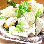 和台  - 生ハムとチーズのサラダ