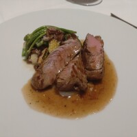 パトゥ - フランスブルターニュ産仔牛フィレ　ロースト