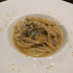 エノテカ・ラ・リコルマ - 2013/08　瞬間スモークした函館産ハタハタとイタリア産からすみ