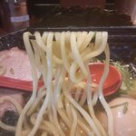 誠屋 - 麺（太麺）