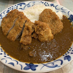 カレーハウス峰 - 峰カレー　トンカツ•コロッケをトッピング