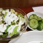 キッチン ブルー グローブ - サラダ、お新香のアップ