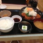 となりのごはん - おろし豚カツ定食