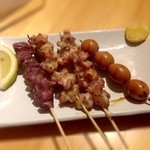 ひより　麦縄本舗　炭焼酒場 - Ｈ25.08　炭焼き（砂肝、なんこつ②、うずら【タレ】）