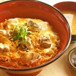 めし処　壬屋 - 炙り親子丼

炙った鶏肉が香ばしく、とろっとろの半熟玉子がお出汁とからまり絶妙！