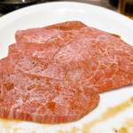 焼肉 ジャンボ - フカヒレ