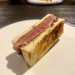 焼肉 牛印 - シャトーブリアンステーキサンド