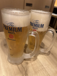 Motsunabe Nikusashi Dokoro Tategami - 生ビールで乾杯‼️